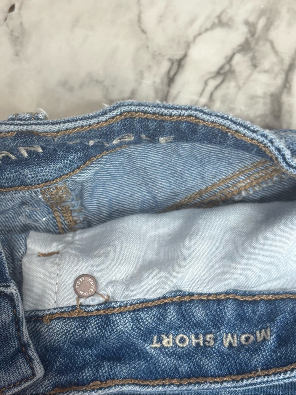 American Eagle Outfitters Embroidered floral Light Blue Denim Shorts size 2 boho - Picture 2 of 7